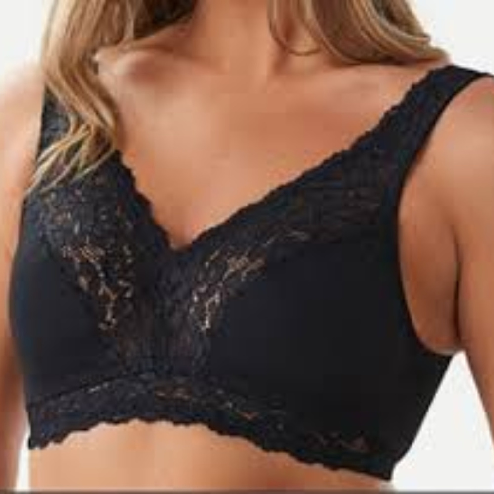 Breezies  Soft Support Wirefree Bra -Black